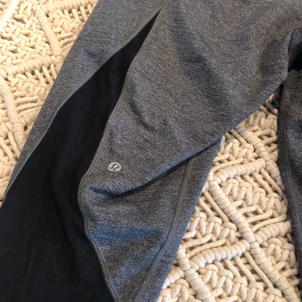 Lululemon size 12 mesh legging